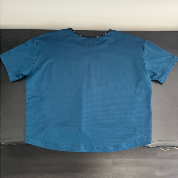 Nike Air Dri-Fit Crop Top - Picture 2 of 4